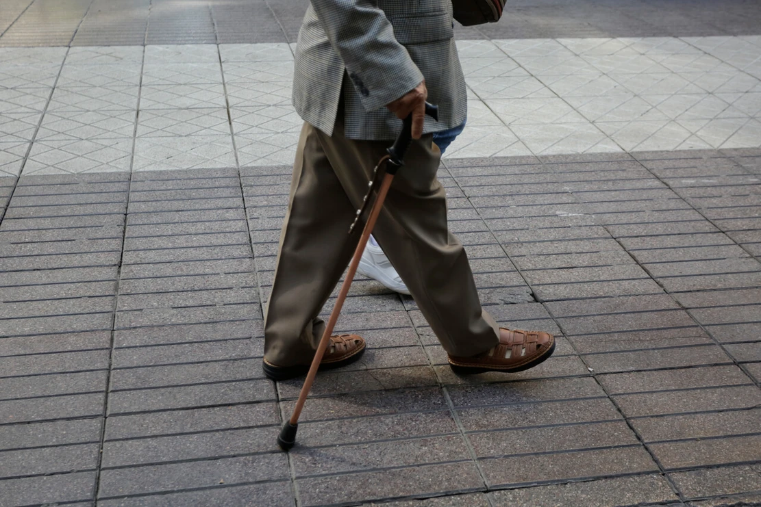 En Chile seremos 20 millones de personas y cada vez más viejos: Las proyecciones del INE sobre la población en el país