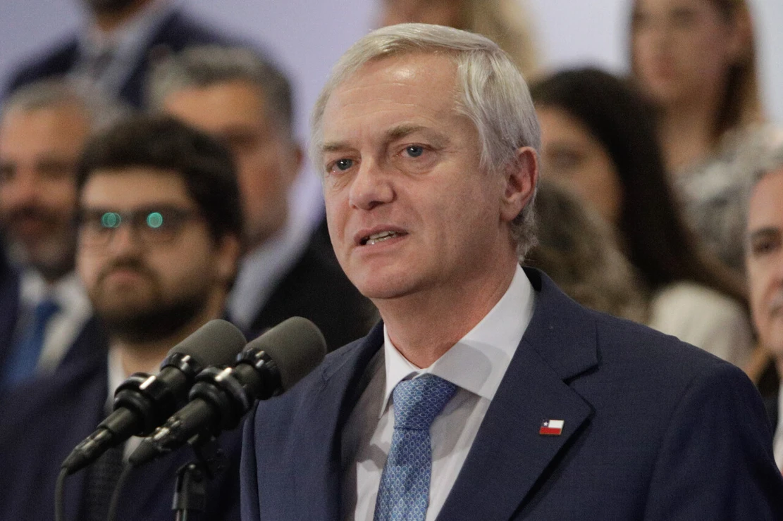 Kast a pocos días de asumir: Confirma reunión con Trump y encuesta refleja su promesa más difícil de cumplir