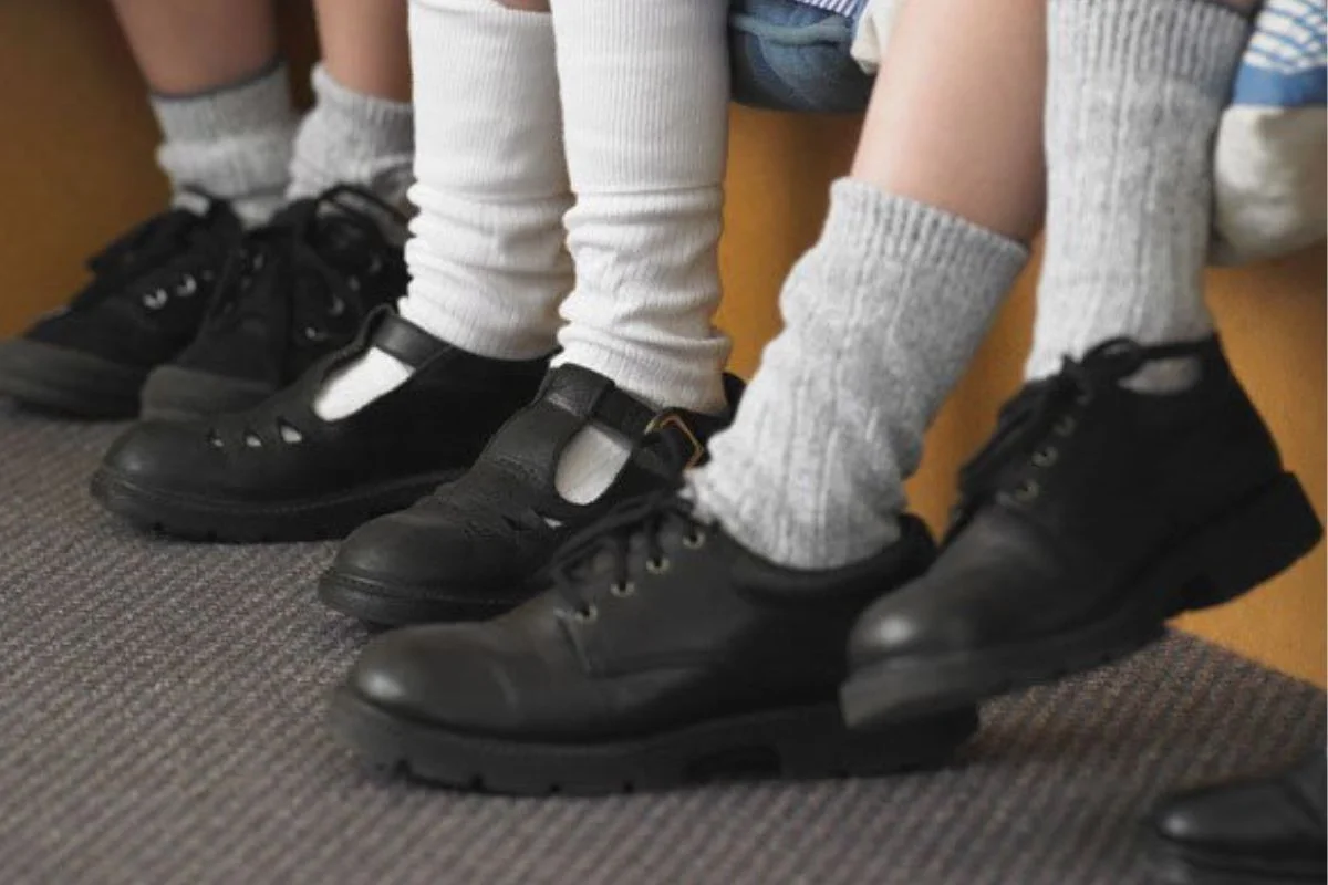 Cómo comprar un buen calzado escolar: qué revisar en la punta, la suela, cañas y drop de zapatos