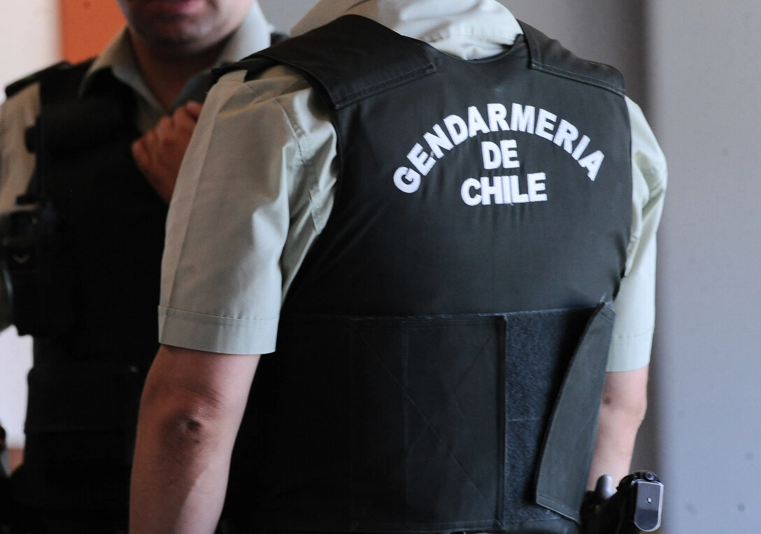 Peligrosos reos se visten de gendarmes para escapar de la exPenitenciaría y agravan crisis de la institución