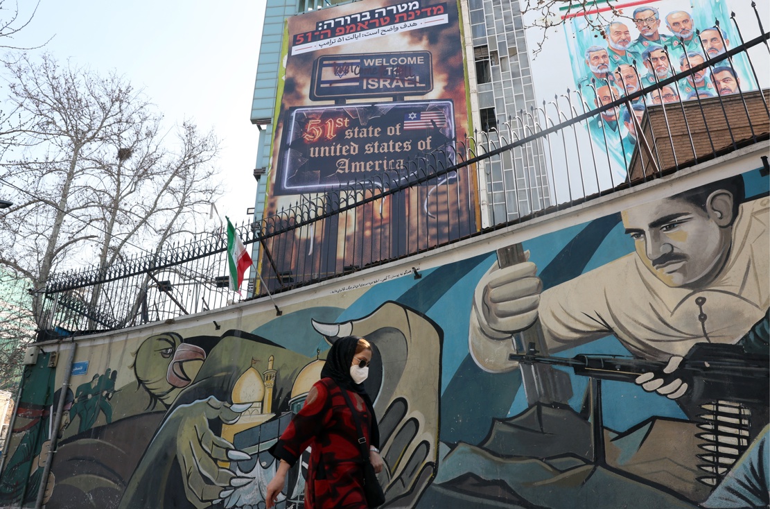 Estados Unidos ordena evacuar personal de su embajada en Israel y abandonen el país “mientras haya vuelos aún”