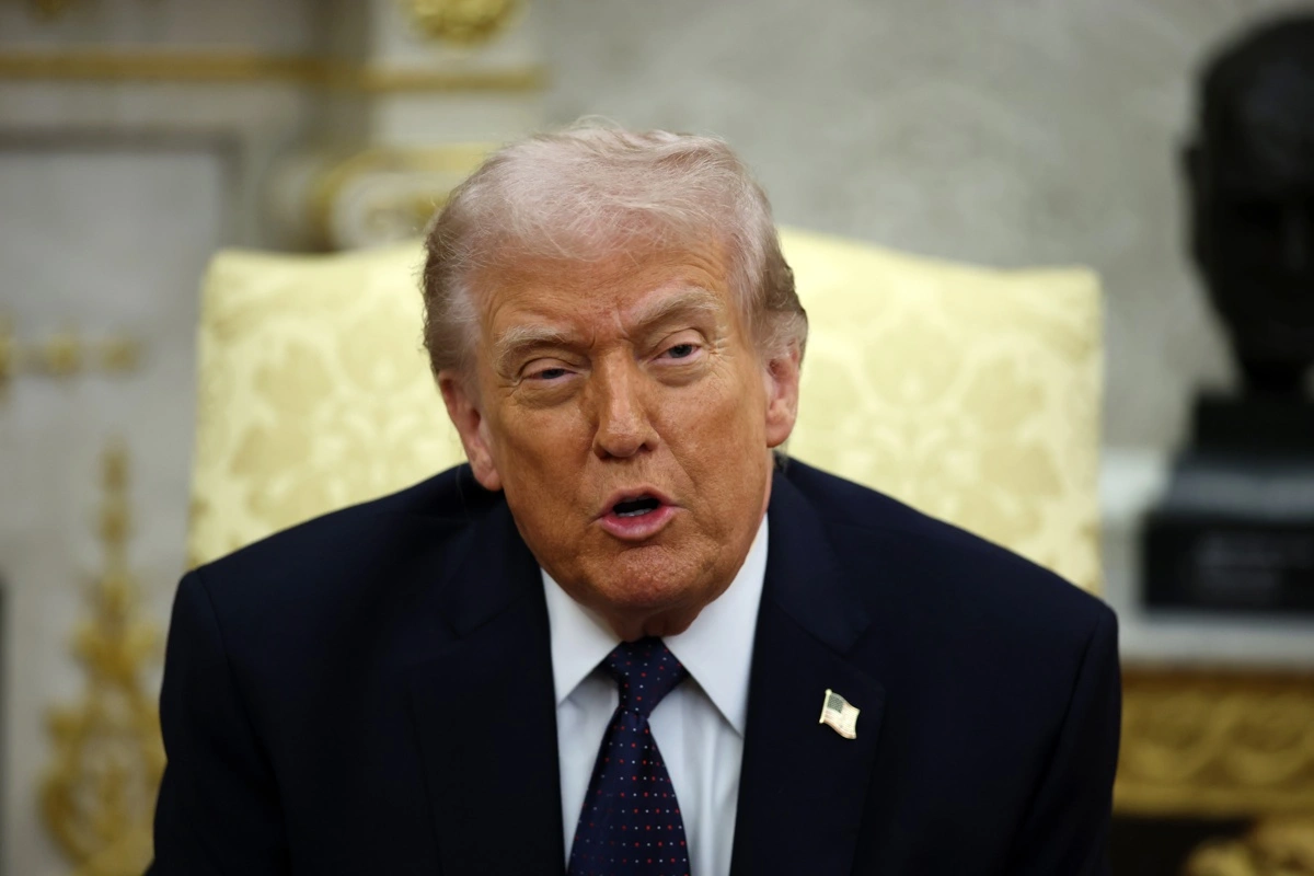 Donald Trump justifica sus bombardeos contra Irán que han dejado casi 800 muertos: “Ellos iban a atacar primero”