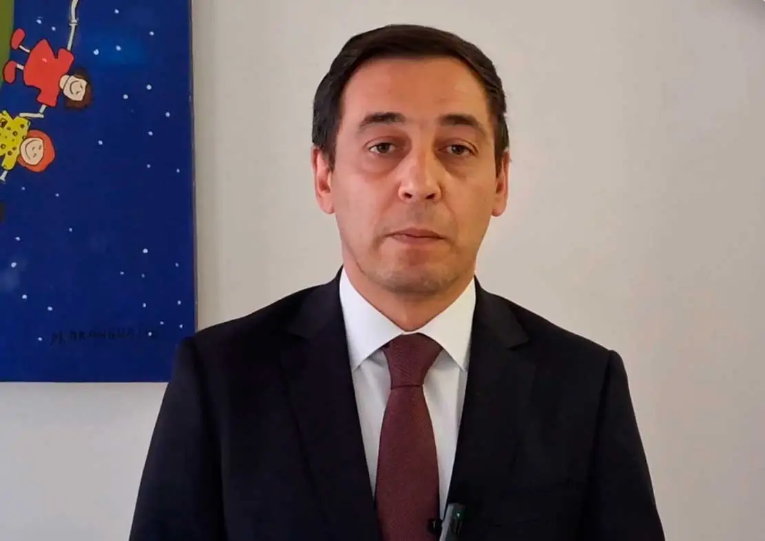 Defensor de la Niñez aclara a Mara Sedini que su cargo es definido por el Senado, tras acusación de “amarre” del gobierno