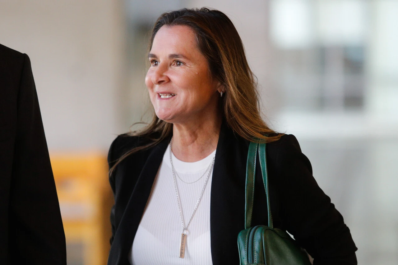 Mega ofrece disculpas públicas a Paulina de Allende-Salazar en cumplimiento de condena tras su despido