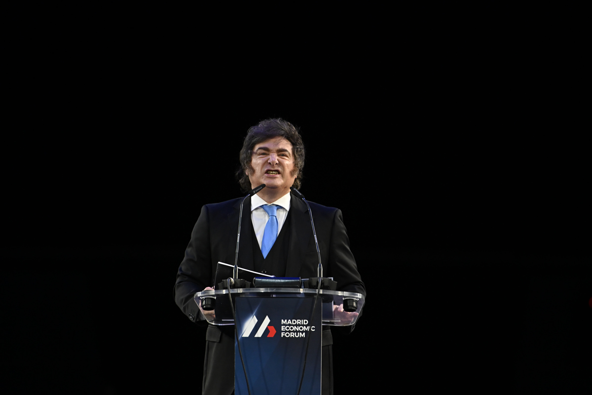 Javier Milei en graves problemas tras acusación en Argentina: Revelan contrato de US$5 millones por $LIBRA