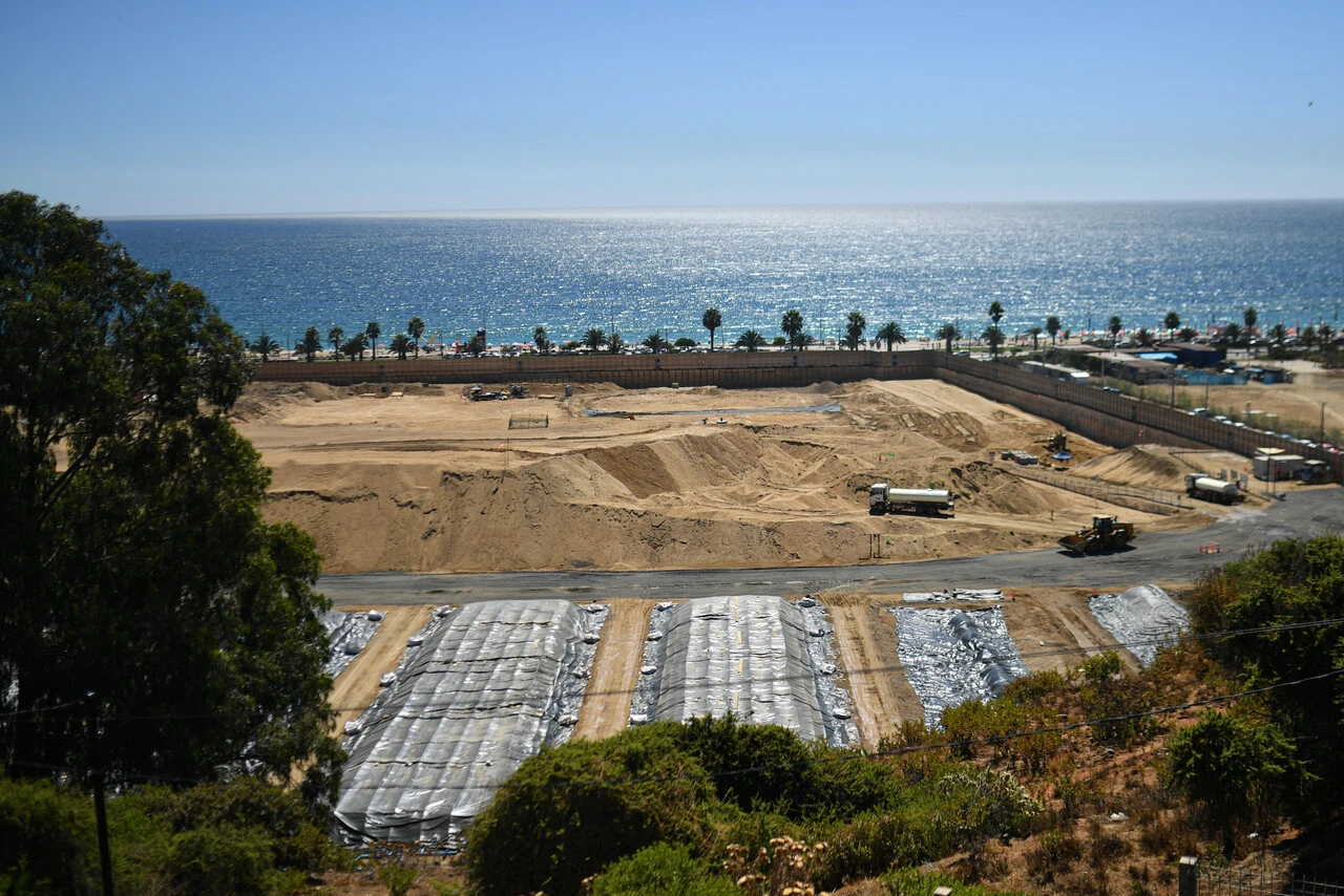 Malos olores en sector Las Salinas de Viña del Mar provocan intoxicaciones y evacuación de personas