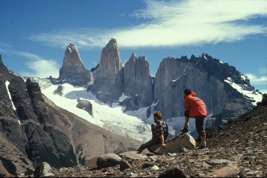 Lanzan documental sobre la primera excursión que logró llegar a la cumbre de Torres del Paine en 1963