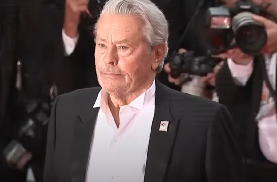 Muere Alain Delon, mito del cine francés, a los 88 años