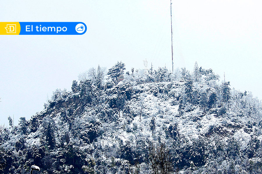 Alerta en Santiago: Tormentas eléctricas, granizos, nieve y viento de hasta 40 kilómetros por hora