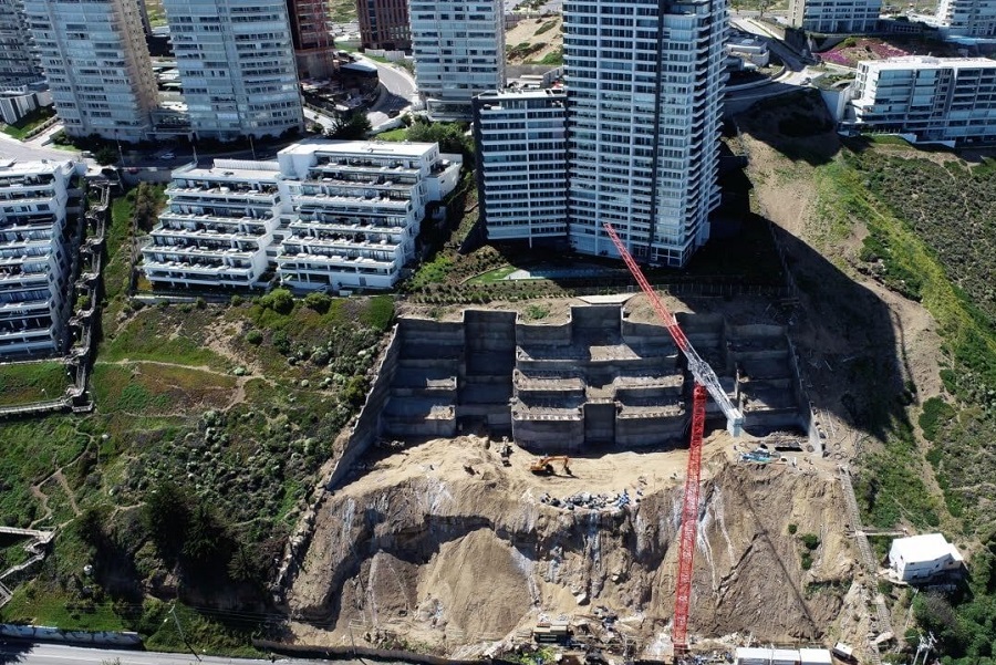 Rechazan edificio cerca de socavones de Concón, que ya había construido cimientos sin permiso