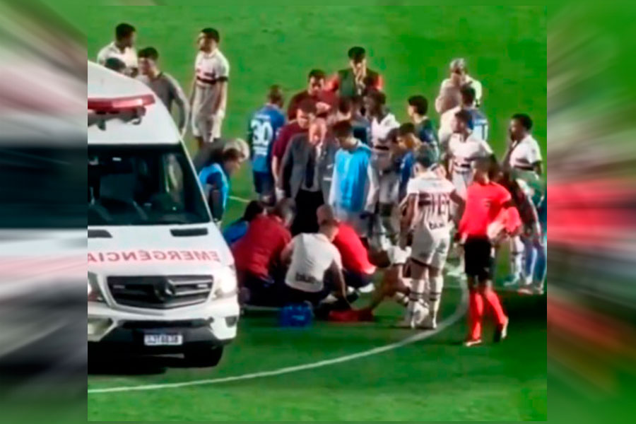 Angustia en Uruguay: Juan Izquierdo en la UTI tras paro cardiaco en Copa Libertadores