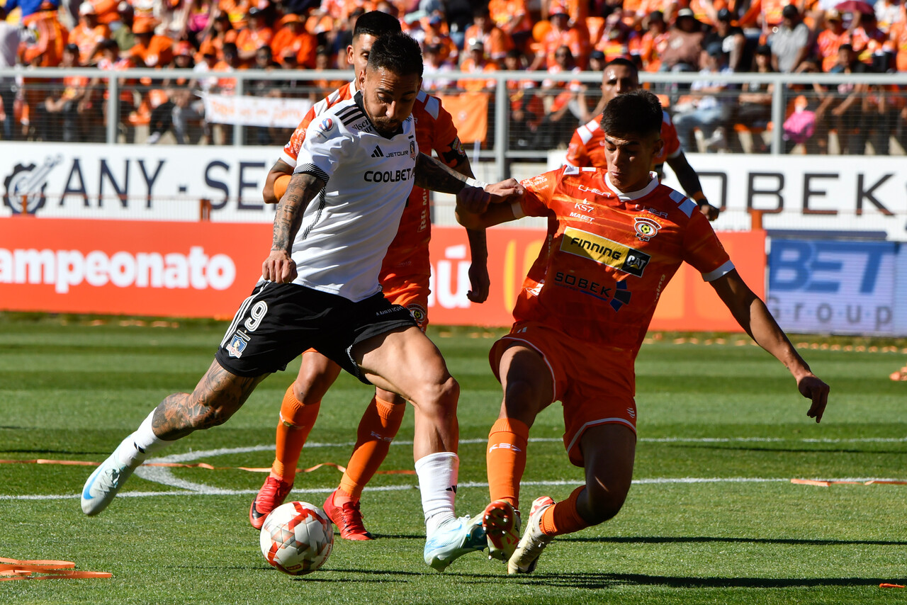 Colo-Colo cumple 3 meses sin perder un partido y le pisa los talones a la U luchando por el título