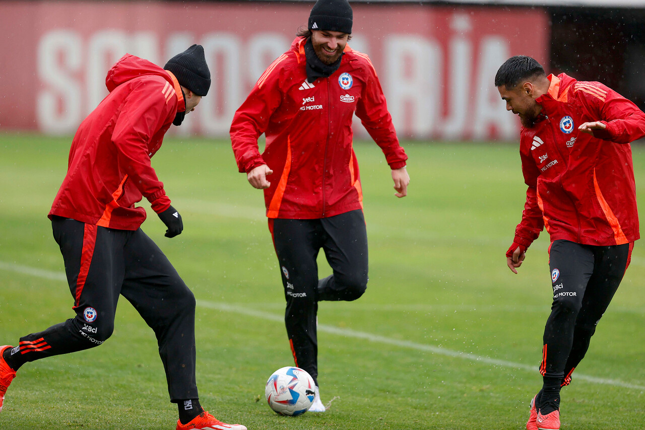 ¡Vamos Chile! La Roja inicia su “Plan Argentina” y alista el partido de este jueves en Buenos Aires