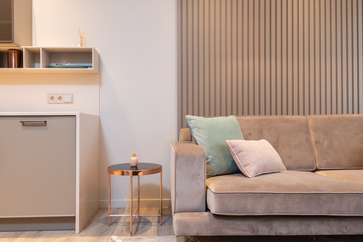 ¡Haz que se vea como nuevo!: 4 consejos para cuidar tu sofa