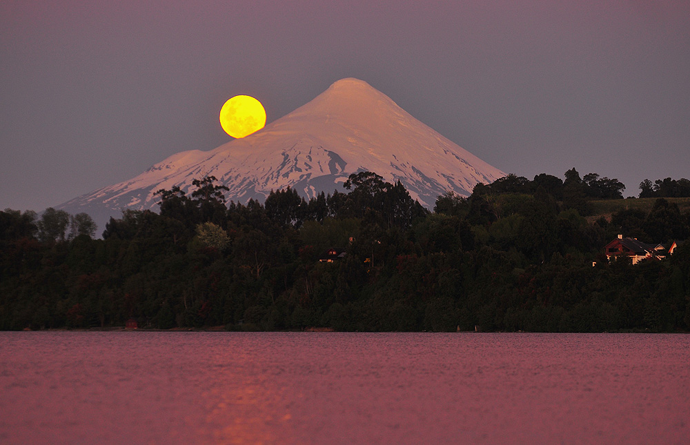 Sernageomin asegura que sismo cercano a Saltos del Petrohué fue provocado por volcán Osorno