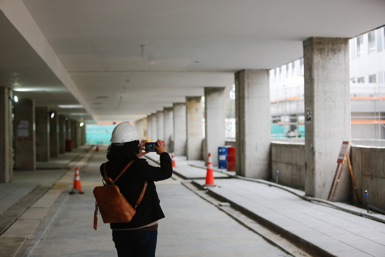 Sigue la desigualdad según la OCDE: Chilenas tienen mejor educación, pero peor acceso al trabajo