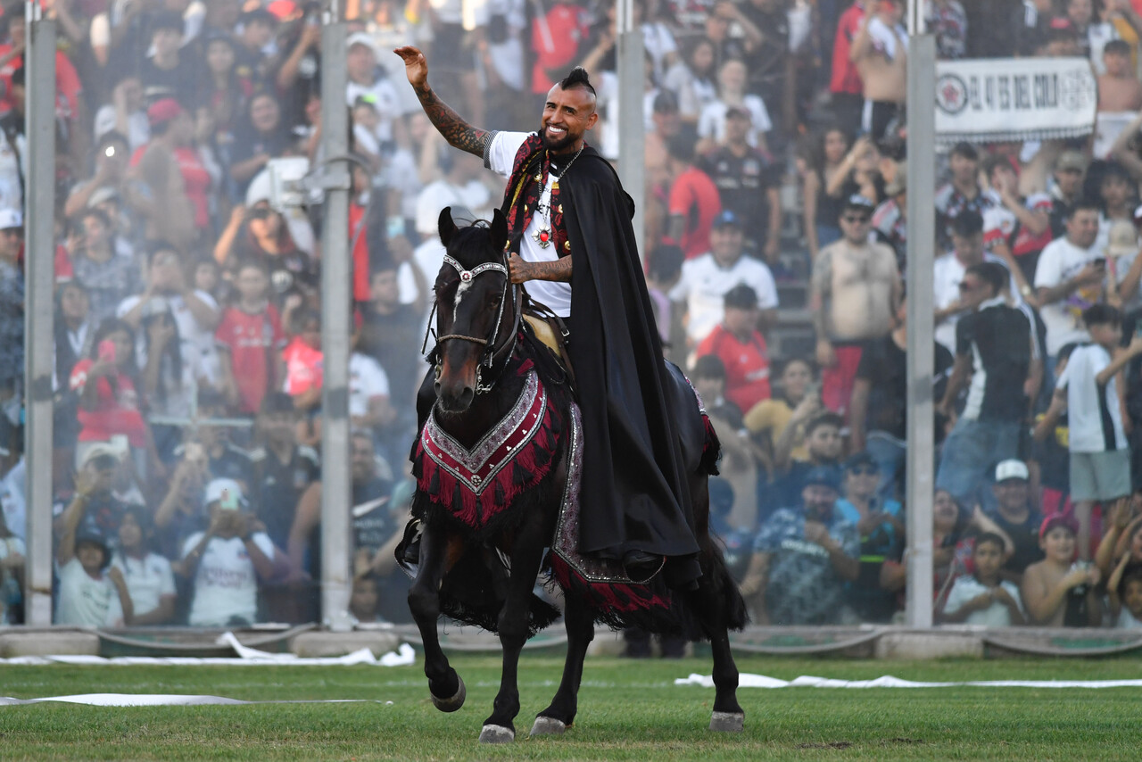 VIDEO| Arturo Vidal desata un arduo debate en redes: “El 90% de Chile es colocolino