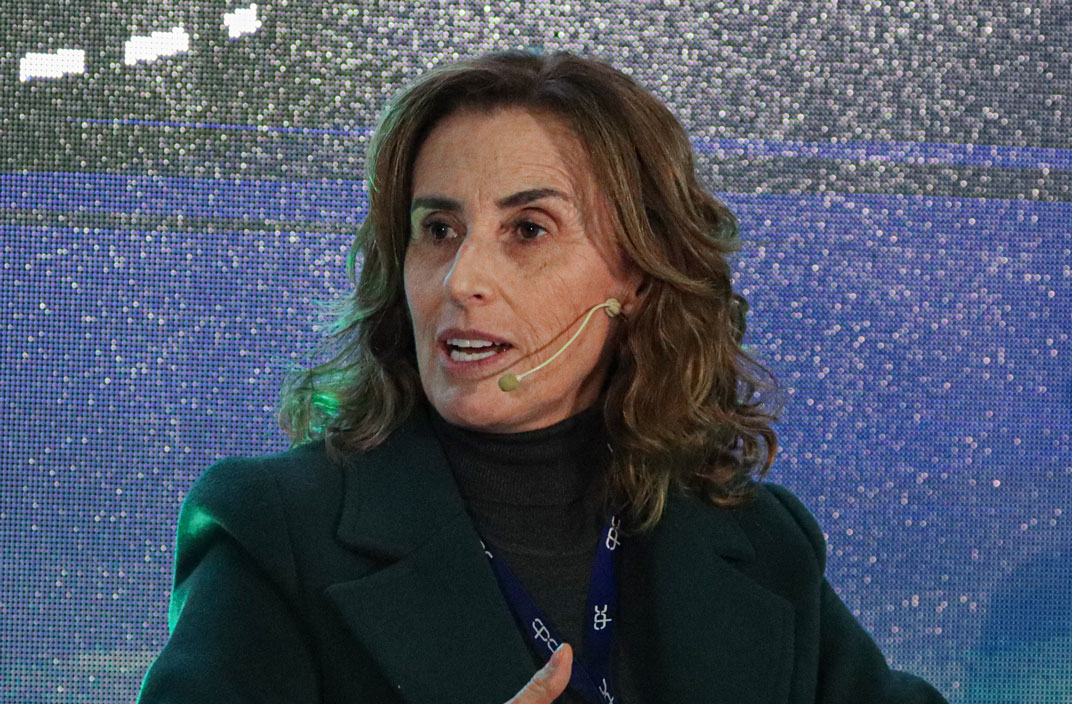 Marcela Cubillos queda al descubierto por millonario sueldo sin trabajar en Universidad San Sebastián