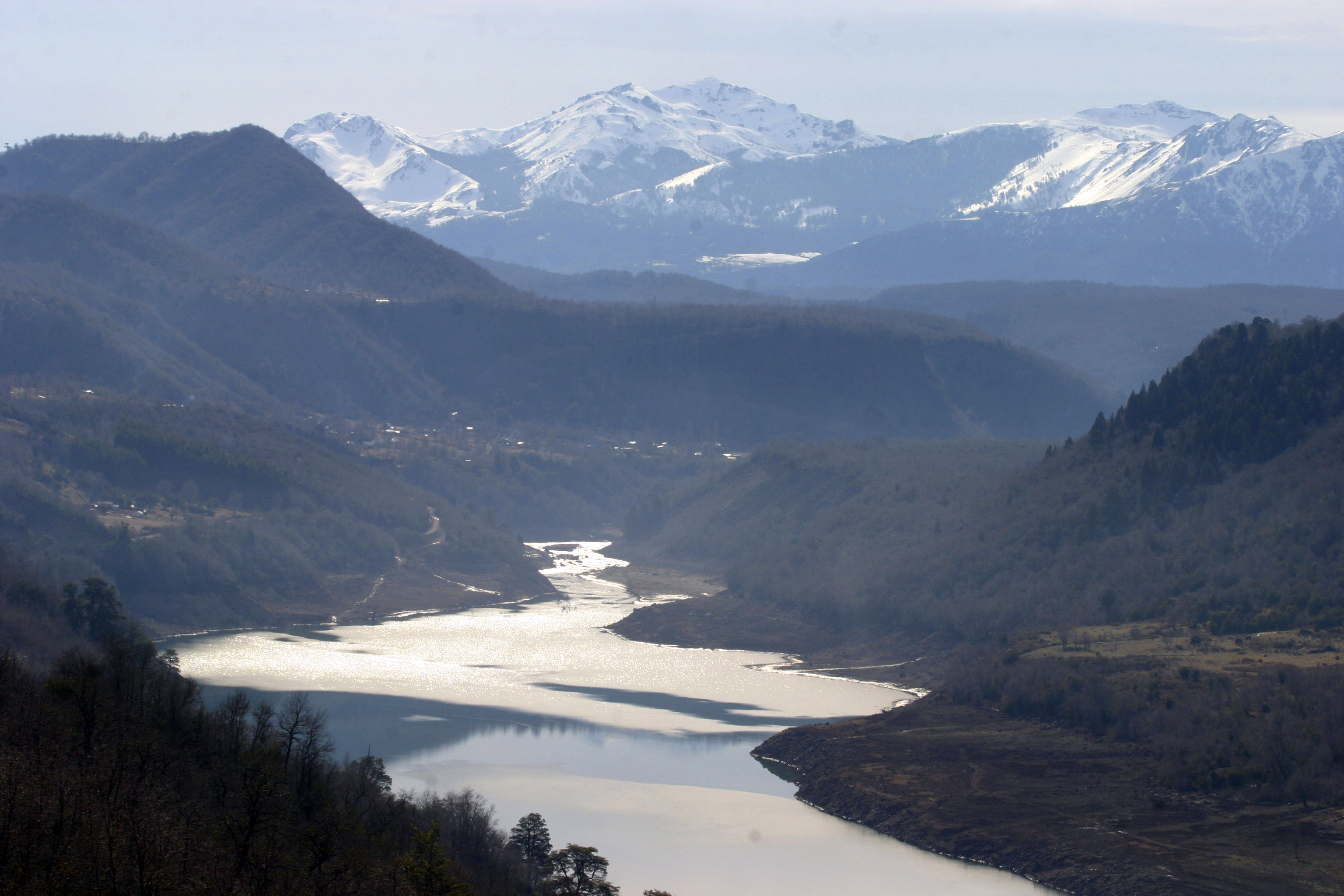 Mina, hidroeléctrica y gasoducto: Los proyectos bajo lupa ambiental promovidos tras cerrar Huachipato