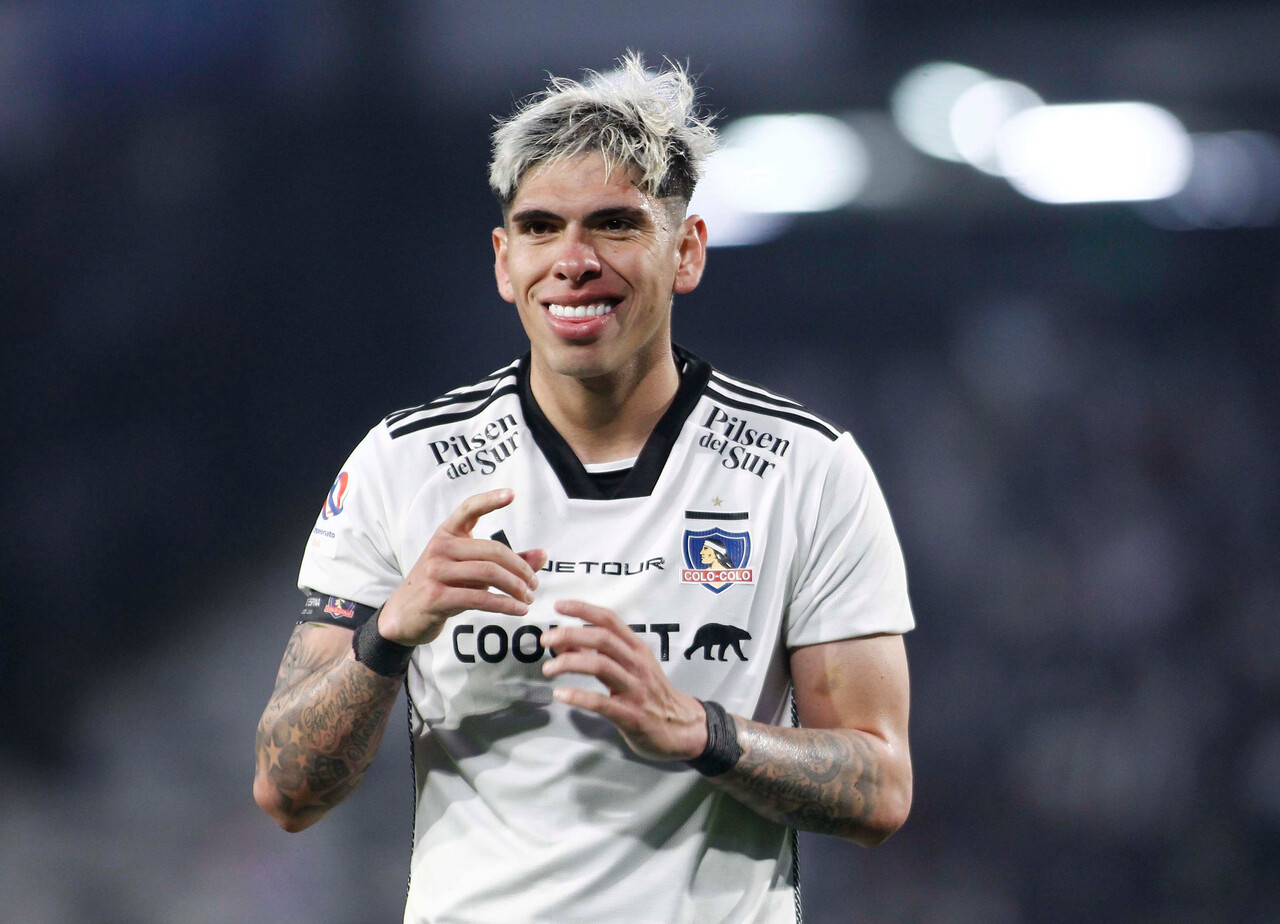 Carlos Palacios queda habilitado para jugar en Colo-Colo en medio de drama familiar