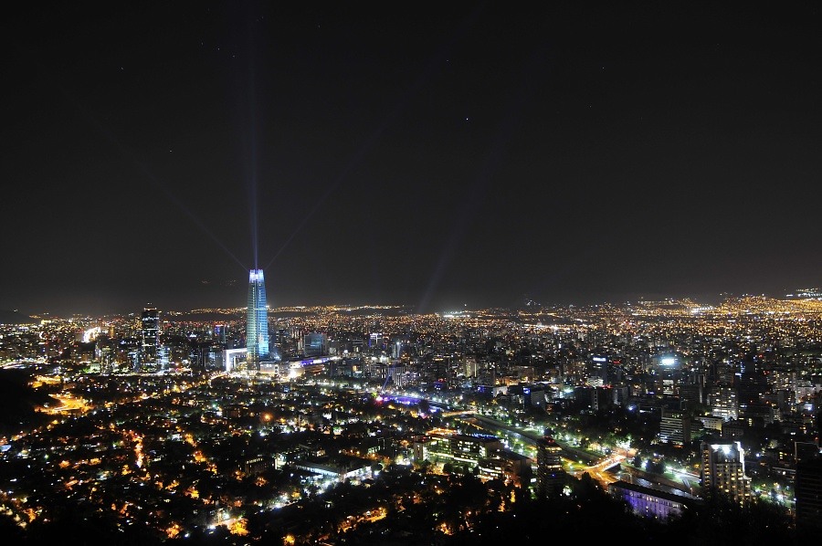 Pantallas publicitarias deberán apagarse a las 00:00 hs: Entra en vigencia nueva ley lumínica