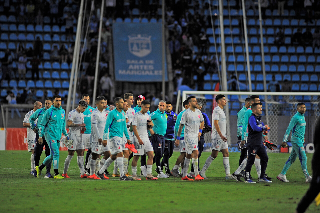 La U quiere ser campeón por secretaría: Presenta denuncia a Colo-Colo para que le quiten puntos