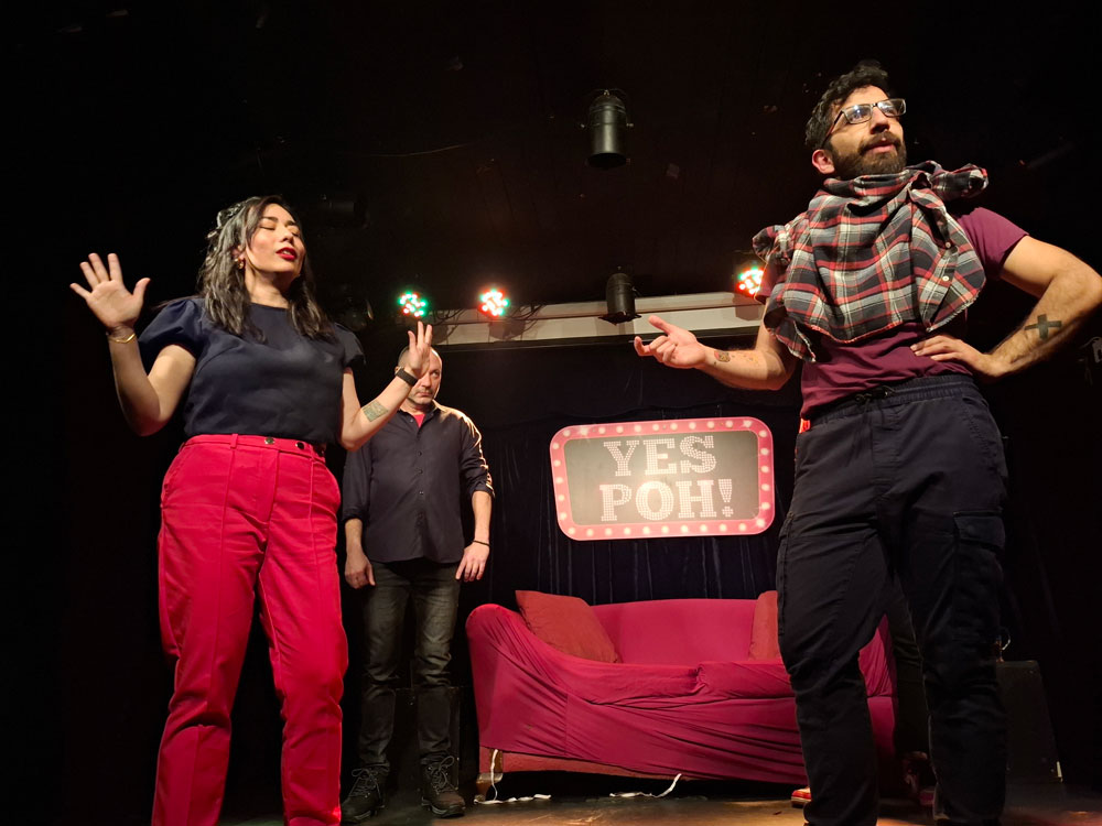 “Yes po”: El único show de improvisación en inglés en Santiago