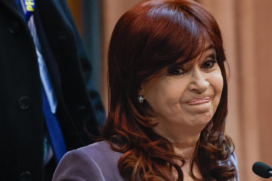 "Inhabilitación perpetua" y 6 años de cárcel: Cristina Fernández condenada por justicia Argentina