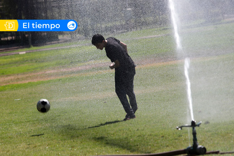 Cuando calienta el sol… Así de fuerte se sentirá el calor en Santiago y la zona central