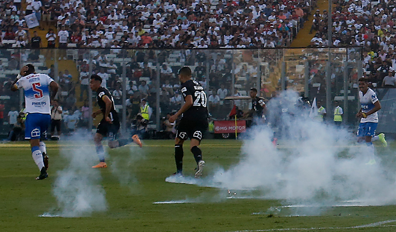 Tras largos 4 años justicia condena a Blanco y Negro por violento clásico Colo-Colo vs. UC