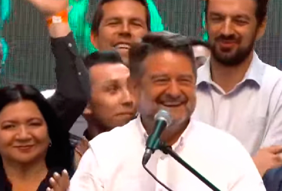 VIDEO| Claudio Orrego tras vencer a Pancho Orrego en gobernación RM: “El pueblo habla y miramos hacia adelante”