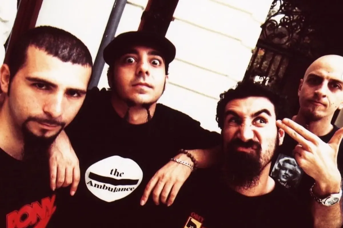 Espera de 4 horas y caída del sistema: Sernac oficia a ticketera y productora por concierto de System of a Down