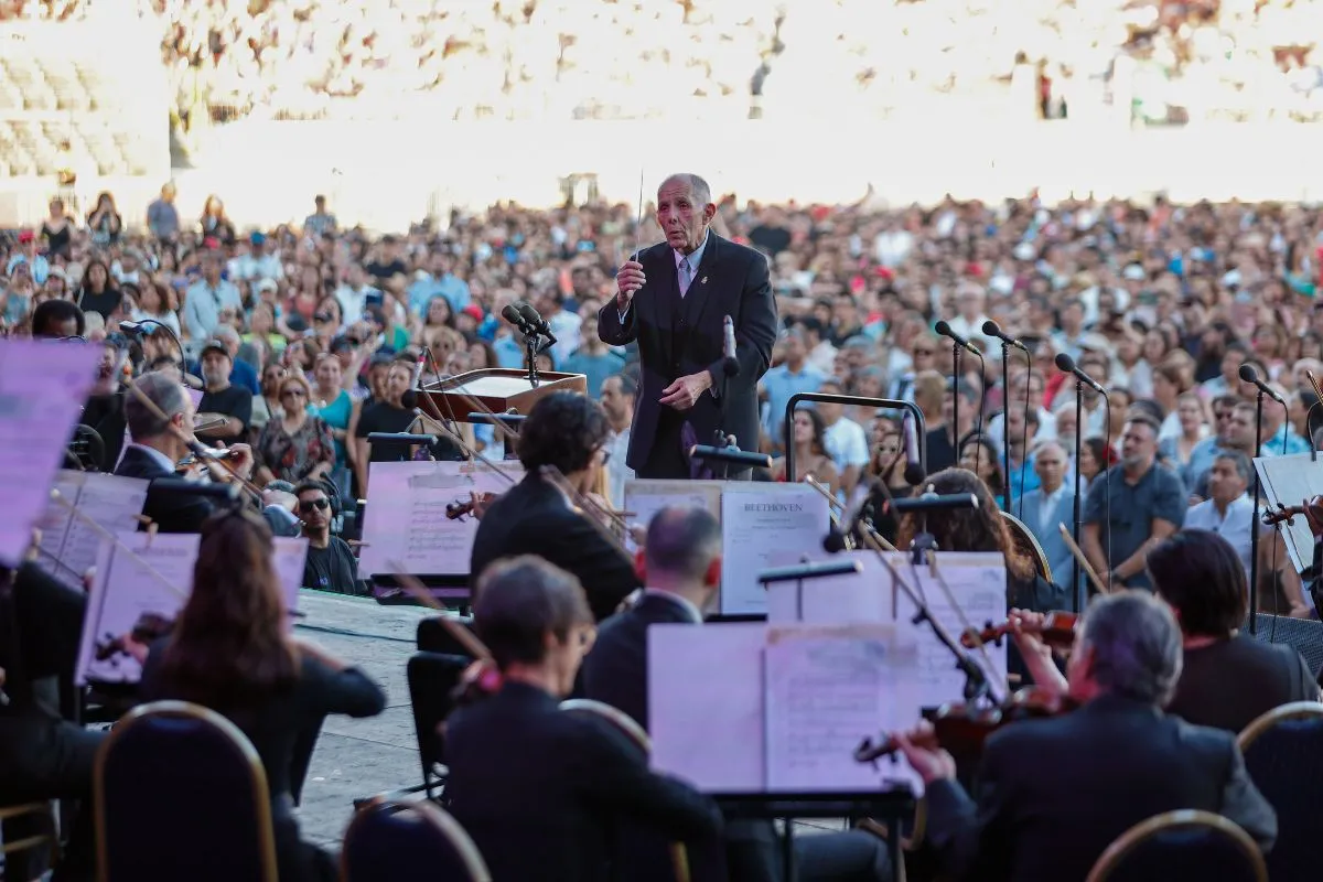 Novena Sinfonía de Beethoven llega a TV en Nochebuena tras histórico concierto en Estadio Nacional