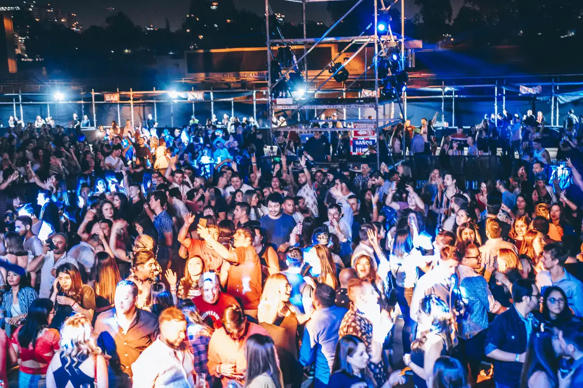 Reload 2025: La fiesta de Año Nuevo que aterriza en el Club Hípico con música para todos los gustos