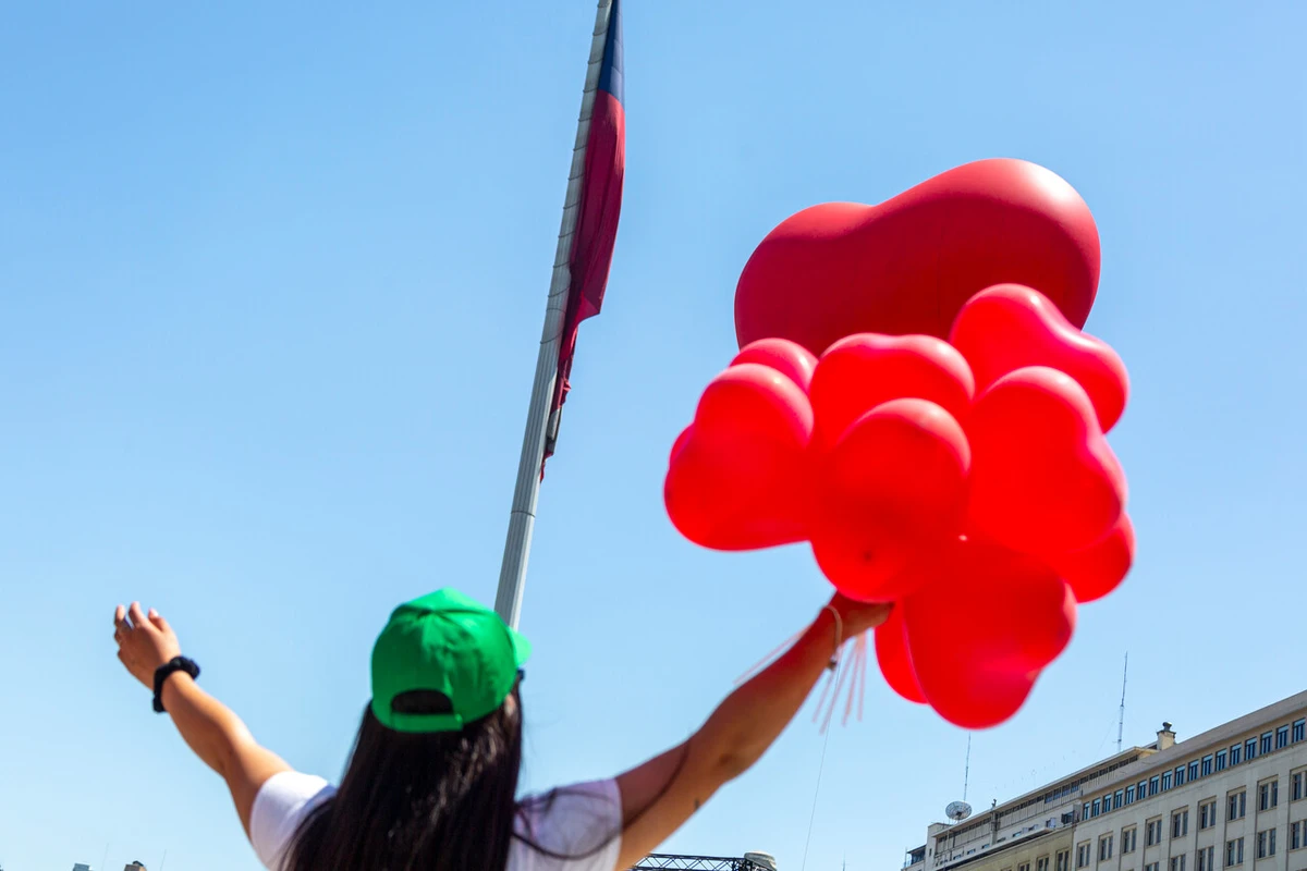 “Cumpleaños feliz trabajador”: El proyecto de ley que busca dar un día libre para festejar