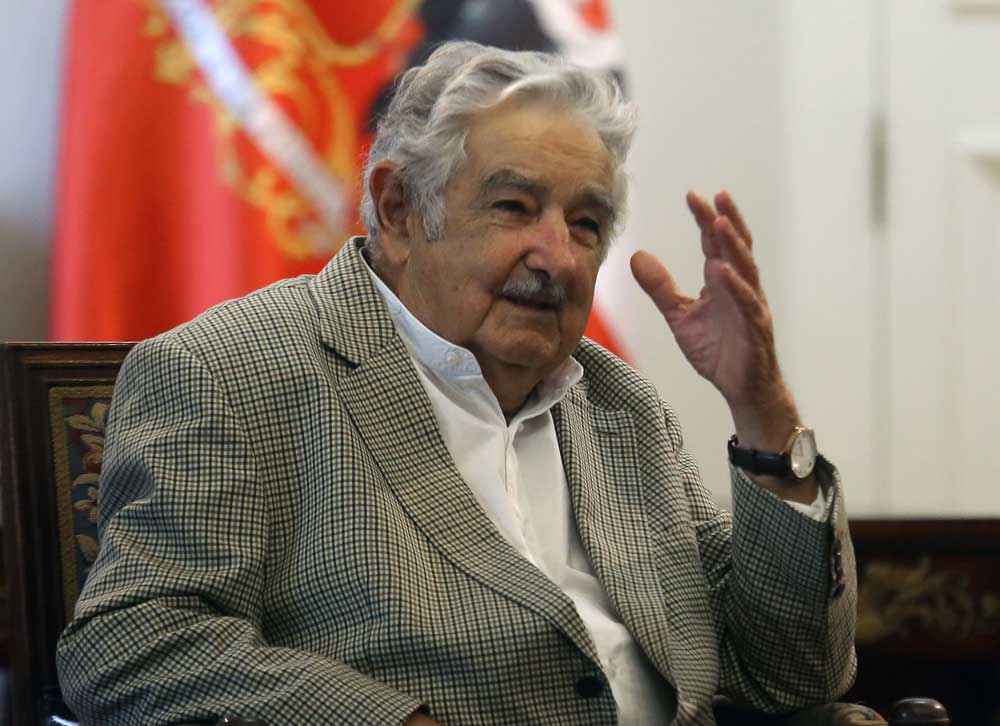 Pepe Mujica comienza a despedirse por su agresivo cáncer: “El guerrero tiene derecho a descanso”