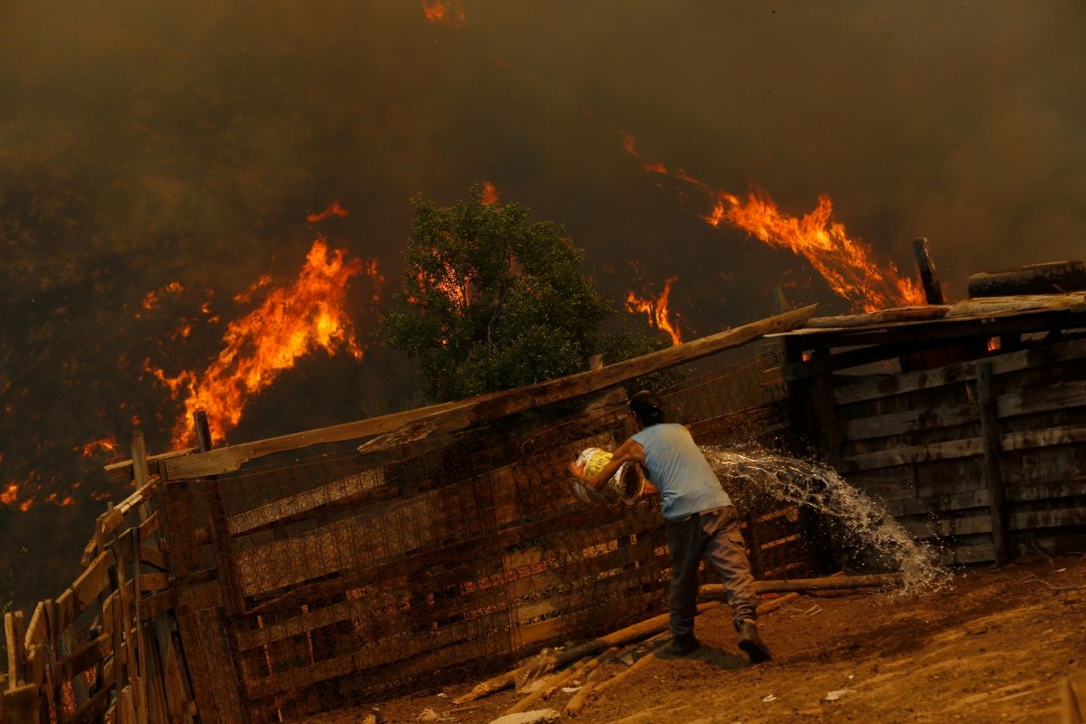 Chilenos en época de incendios: Sólo 15% se siente 