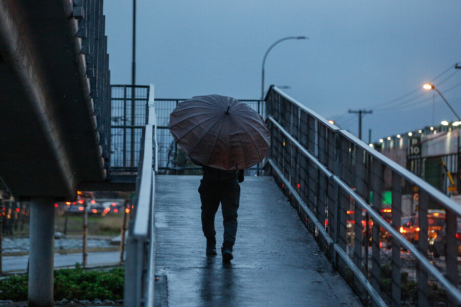 Desbordes de ríos, calles inundadas, desmoronamientos en vías y evacuaciones deja temporal