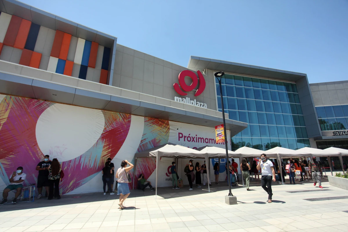 Acreditan que Mall de Huechuraba siguió atendiendo público tras colapso de techo por lluvias en 2023: Multa de $4 millones