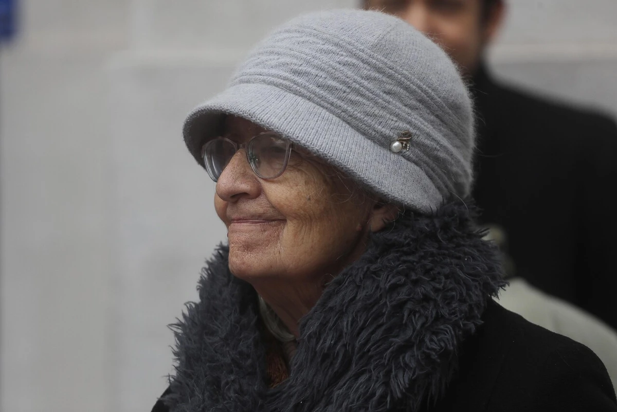 Aguinaldo de Navidad para pensionados: Fechas de pago, montos y quiénes lo reciben