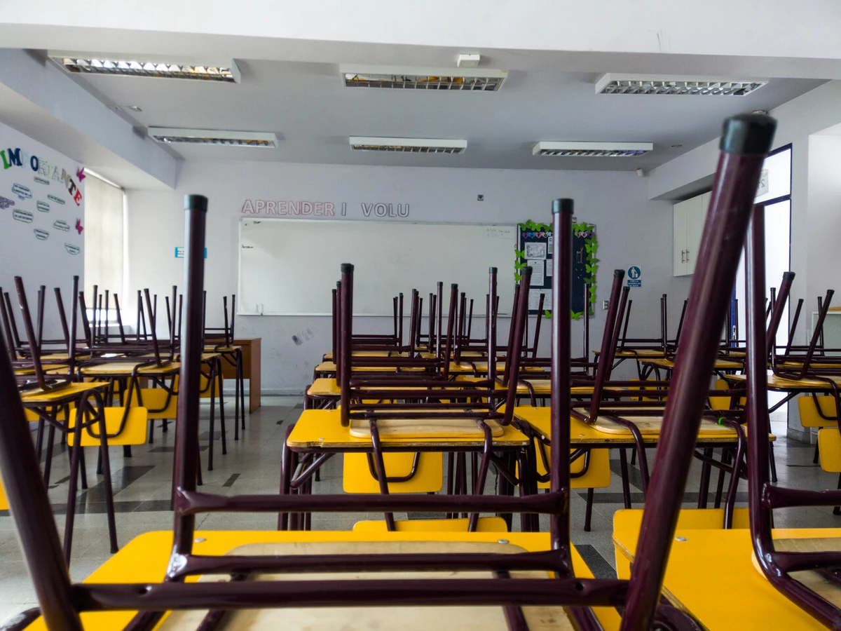 Alumno con programa de educación especial fue sancionado 2 veces por mismo hecho: Municipio de Chillán multado con $4 millones