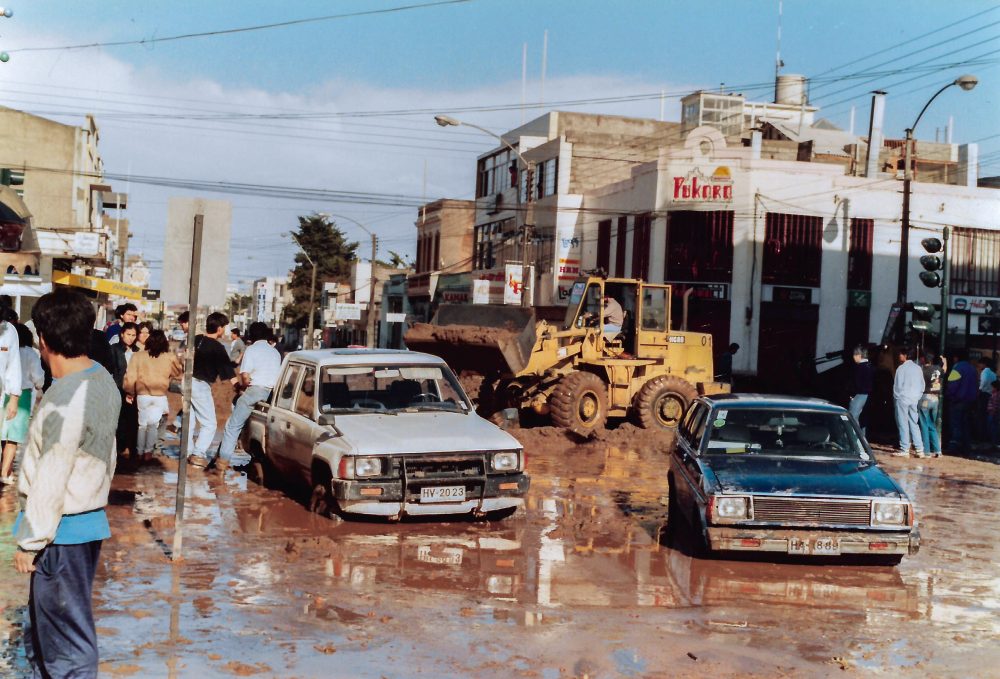 A 33 años del aluvión en Antofagasta, Bomberos hace sonar sus sirenas en recuerdo de víctimas