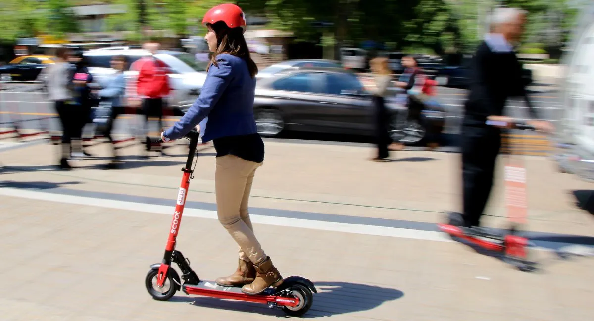 Arrendatarios dejaron cargando scooter y departamento se incendió: Suprema ordenó pagar $31 millones a dueña