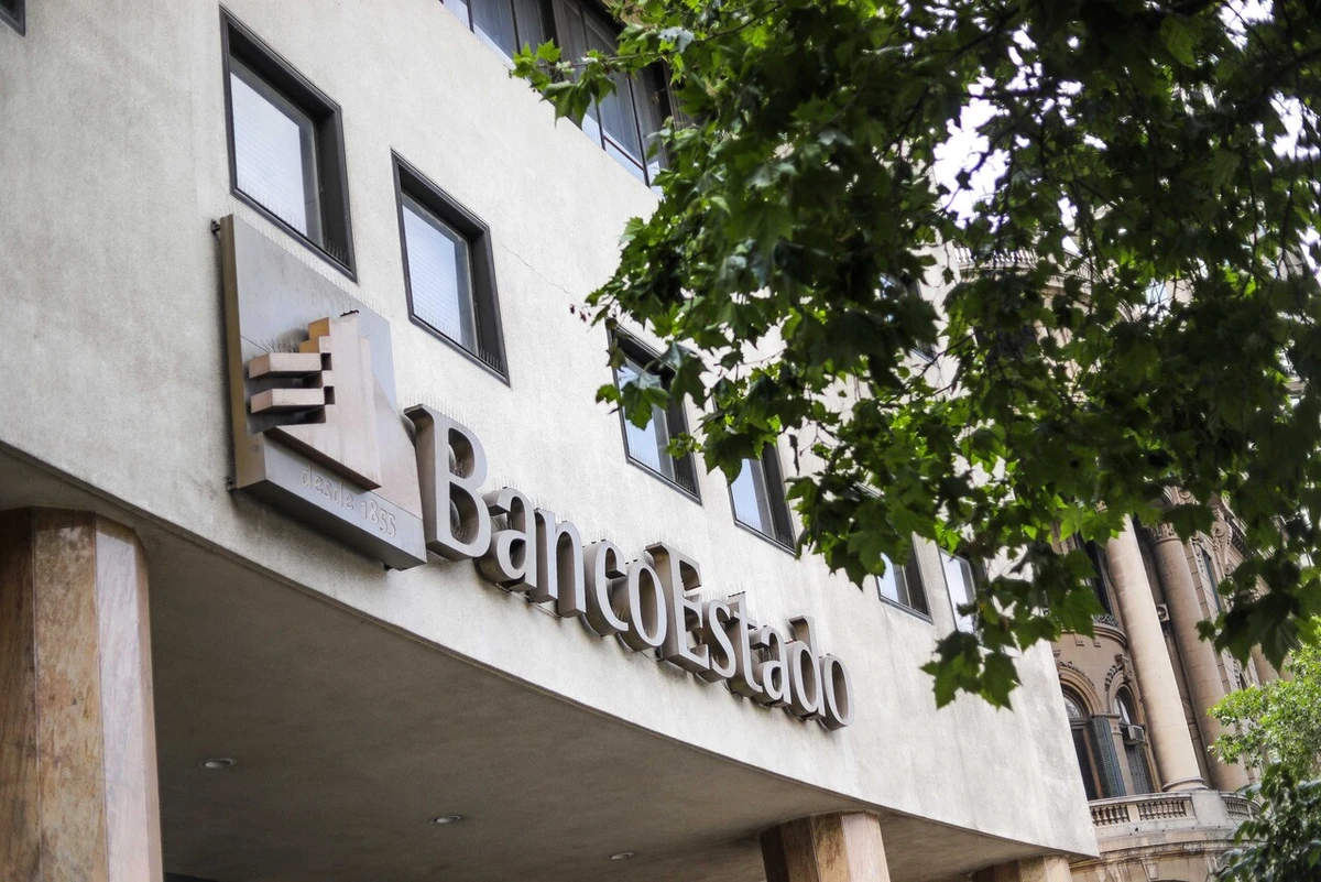 Banco devolvió dinero a usuaria tras fraude y luego demandó para recuperarlos: Corte rechaza acción por no existir culpa grave