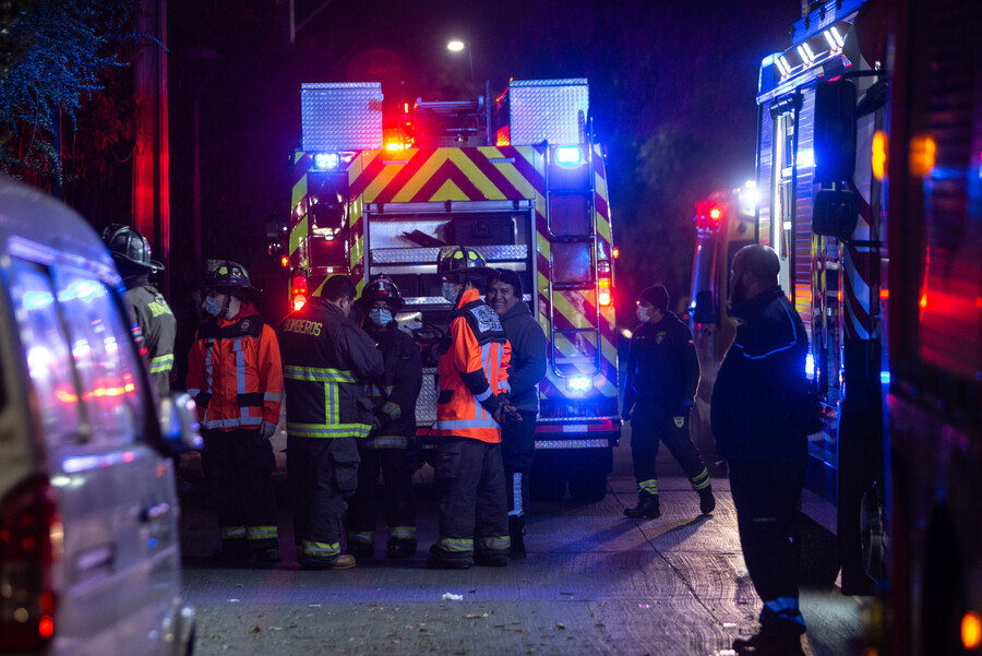 Bomberos de Santiago con récord de emergencias: 27 casos diarios y mayoría por paros cardíacos