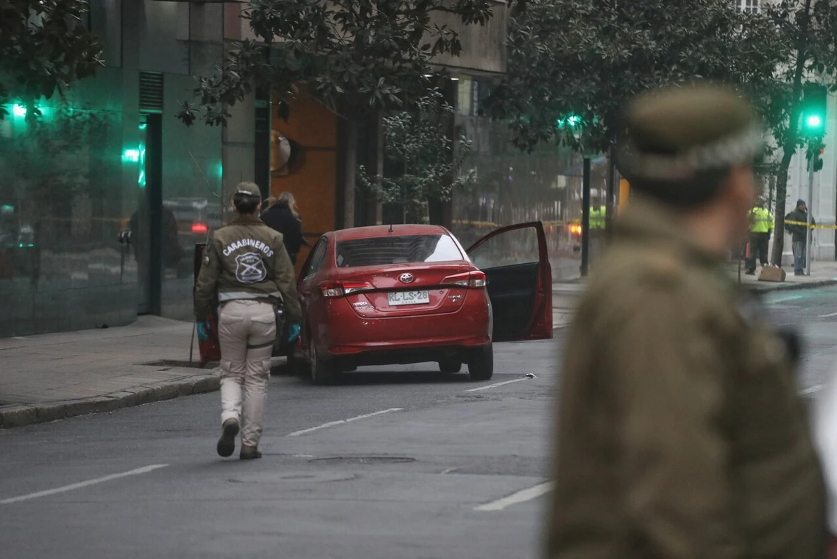 Carabinero acusado de chocar ebrio contra un poste en toque de queda fue expulsado: Alegó vulneración de derechos pero perdió