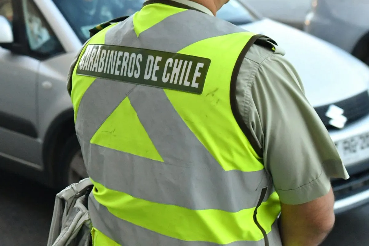 Carabinero fue dado de baja por comerse alimentos robados por un menor en supermercado y acudió a la justicia: Corte rechazó