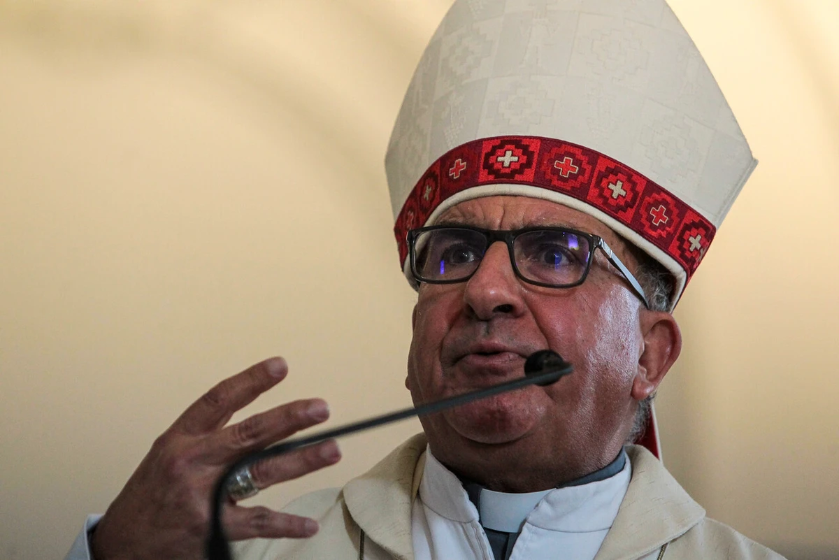 Cardenal Chomalí solidariza con iglesia católica bombardeada por Israel en Gaza: “Se atentó contra lo más sagrado”