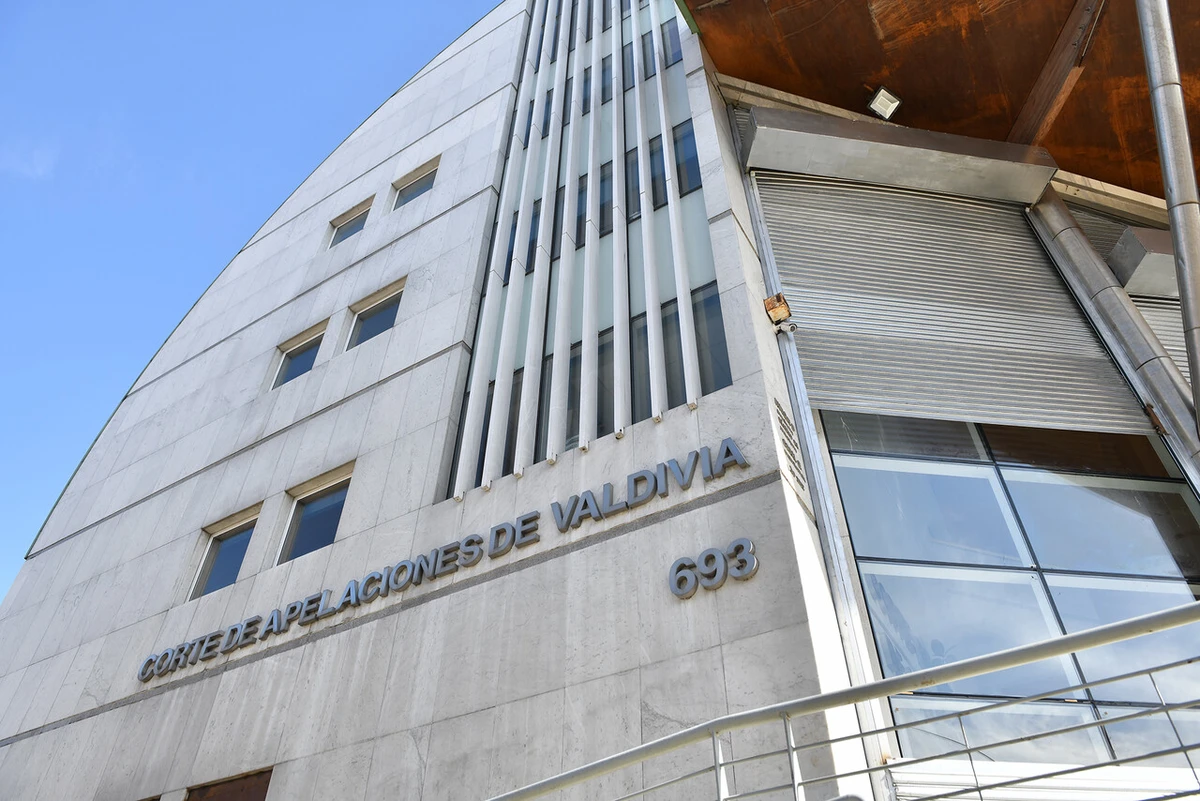 Cerró con portón el camino usado por toda la comunidad porque quería