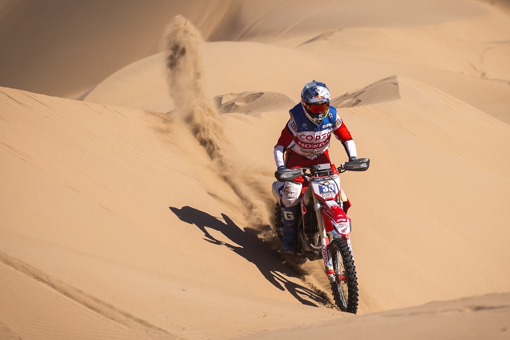 Desafío del Desierto: Chaleco López marcha cuarto en regreso a las motos tras casi una década